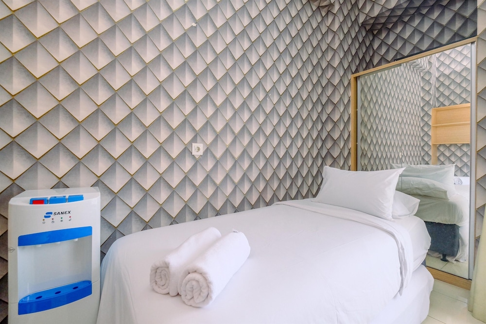 cozy living and restful studio at dave apartment