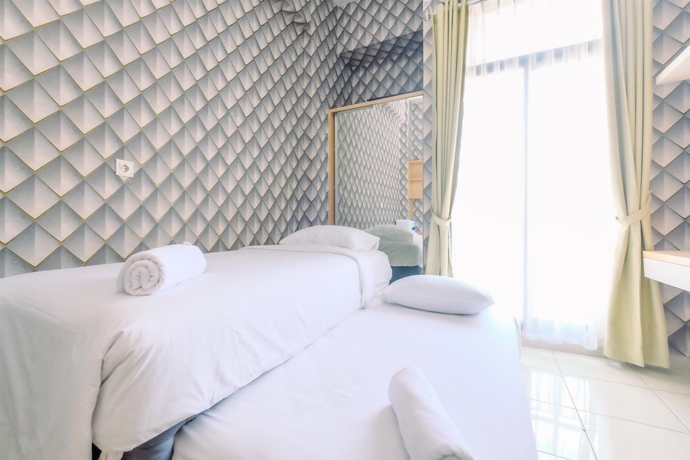 cozy living and restful studio at dave apartment