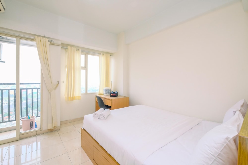 cozy living studio room at margonda residence 3 apartment