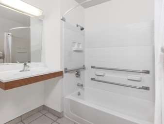 super 8 by wyndham munfordville ky