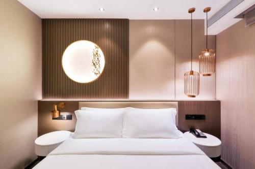 Crystal Orange Hotel (Nanjing Confucius Temple Zhongshan South Road),,4 star