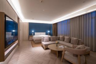 orange crystal nantong railway station vientiane city hotel