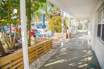 Regency Inn & Suites,Sarasota>>Desoto Lakes,3 star