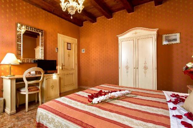 hotel conterie