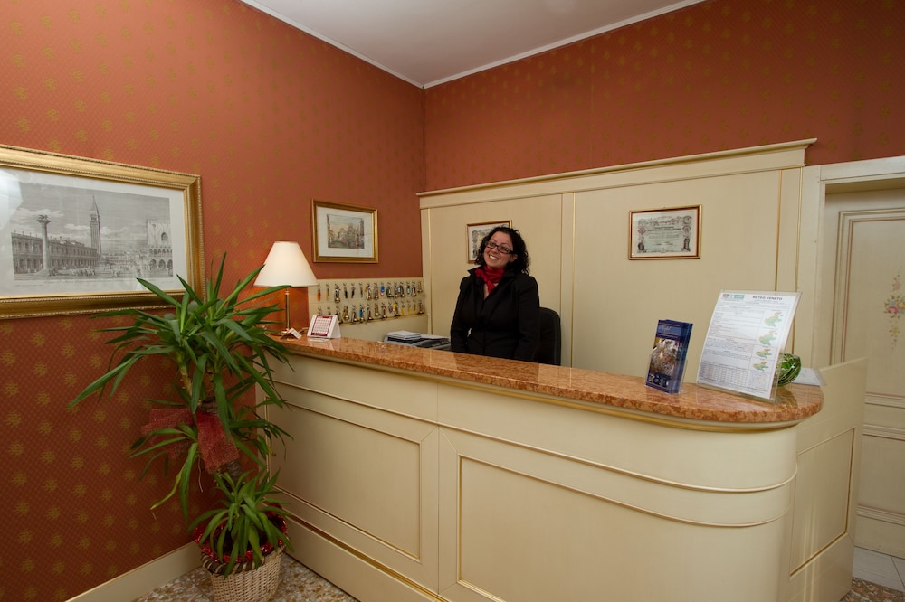 hotel conterie