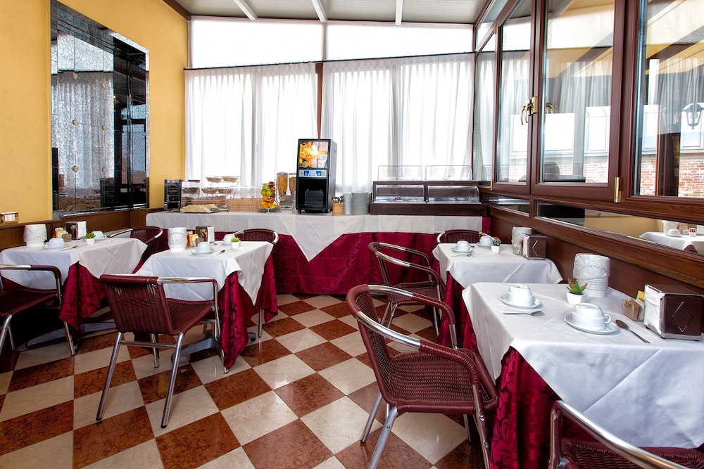 hotel conterie