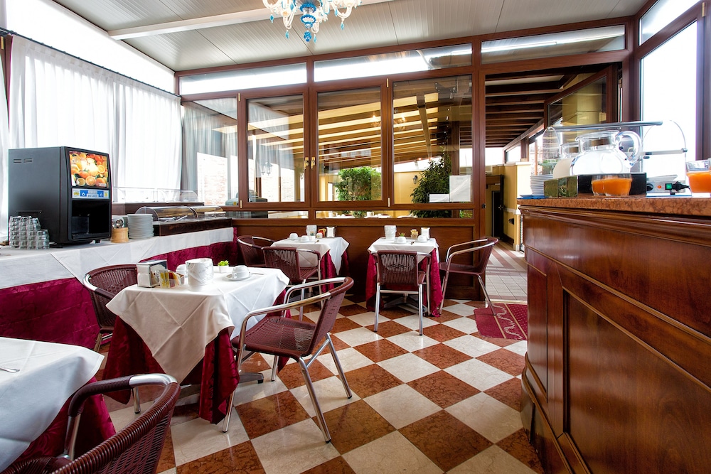 hotel conterie