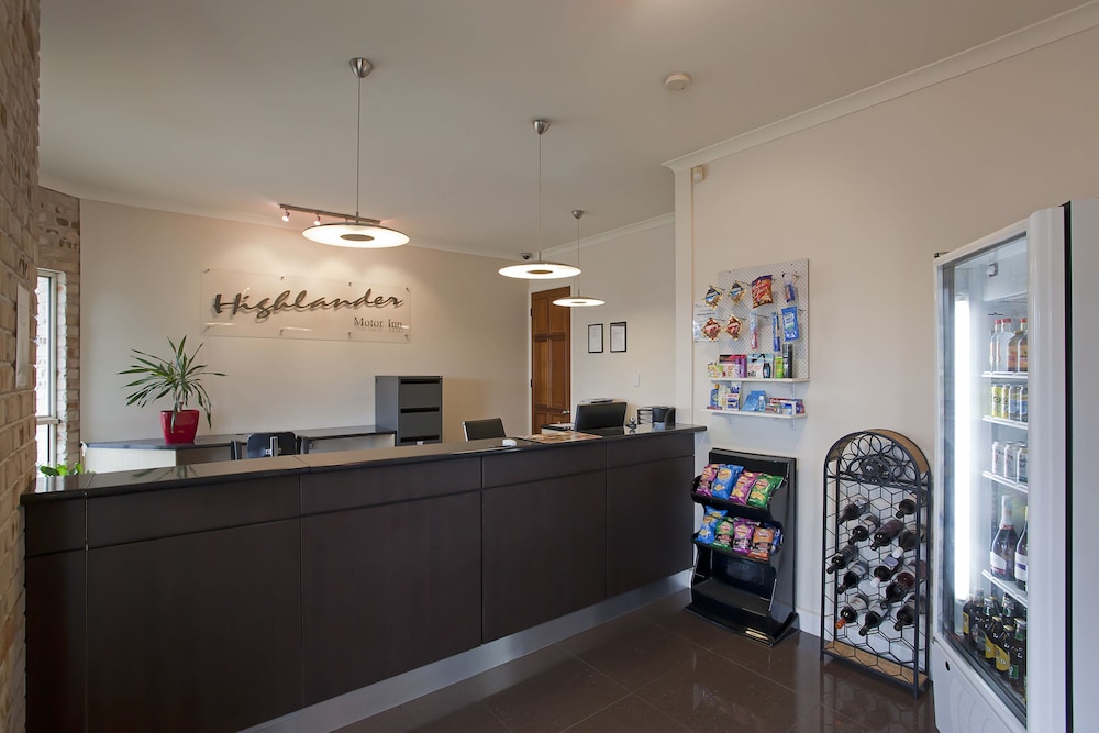 highlander motor inn and apartments