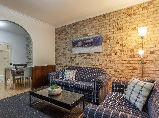 highlander motor inn and apartments