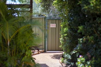 highlander motor inn and apartments