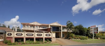 highlander motor inn and apartments