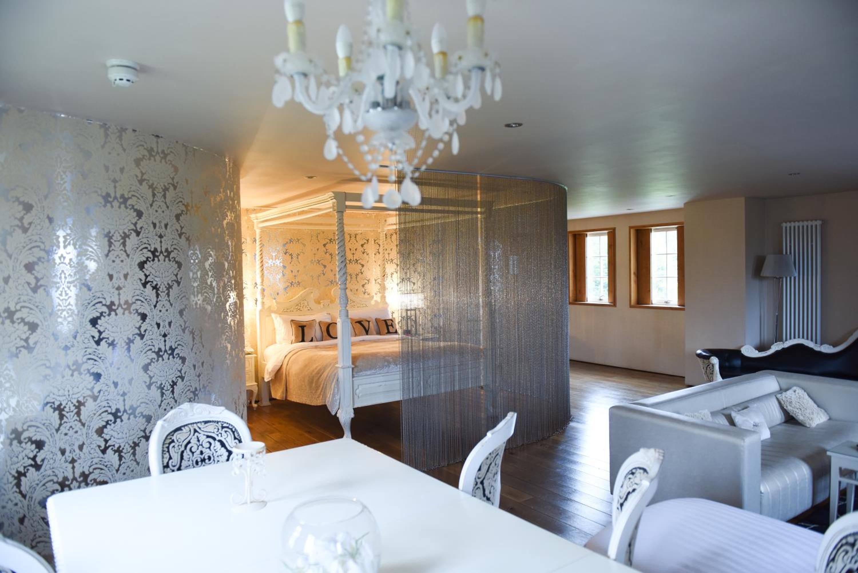 glenskirlie house and castle