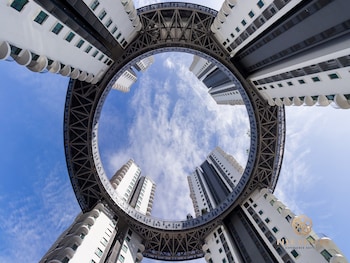 datum jelatek sky residence klcc five senses