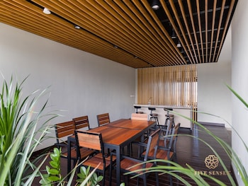 datum jelatek sky residence klcc five senses