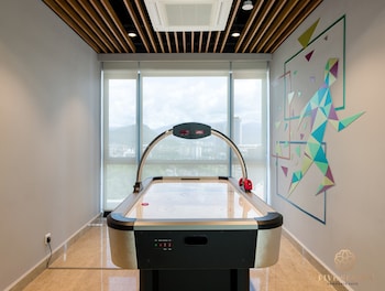 datum jelatek sky residence klcc five senses