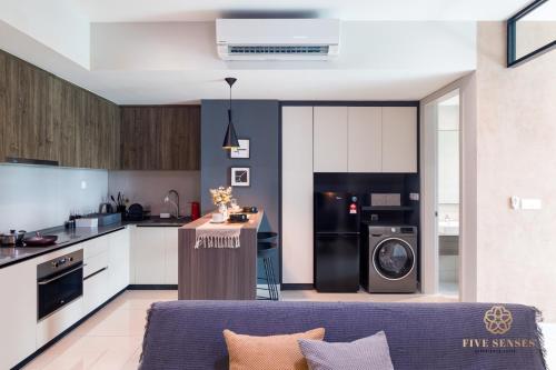 datum jelatek sky residence klcc five senses