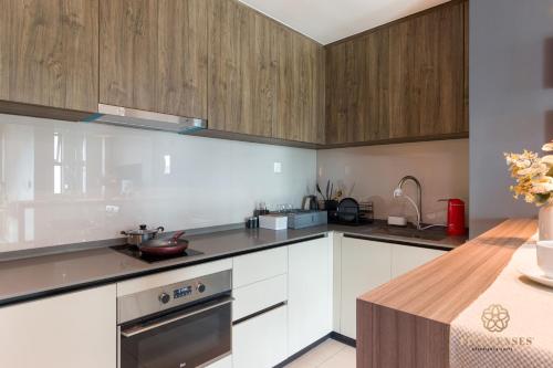 datum jelatek sky residence klcc five senses