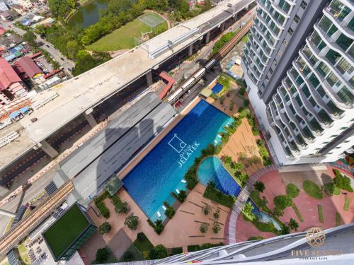 datum jelatek sky residence klcc five senses