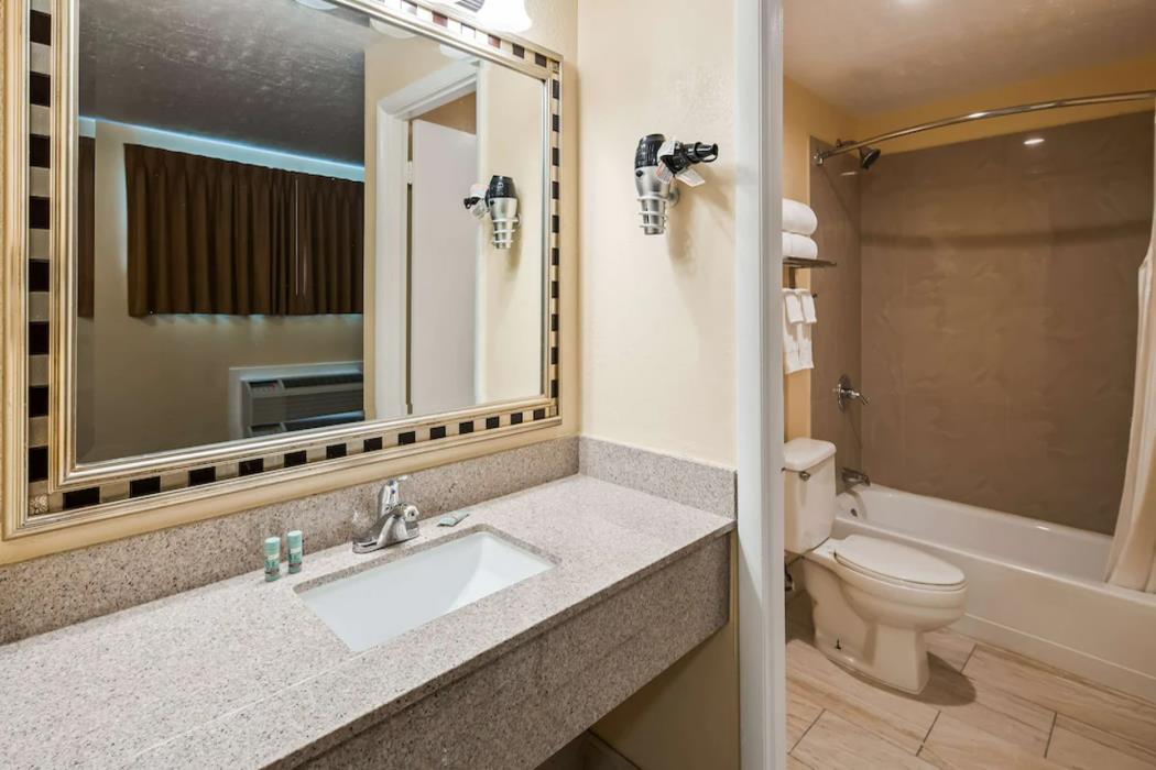 stay inn by oyo near i 80 lincoln west