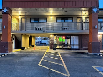 stay inn by oyo near i 80 lincoln west
