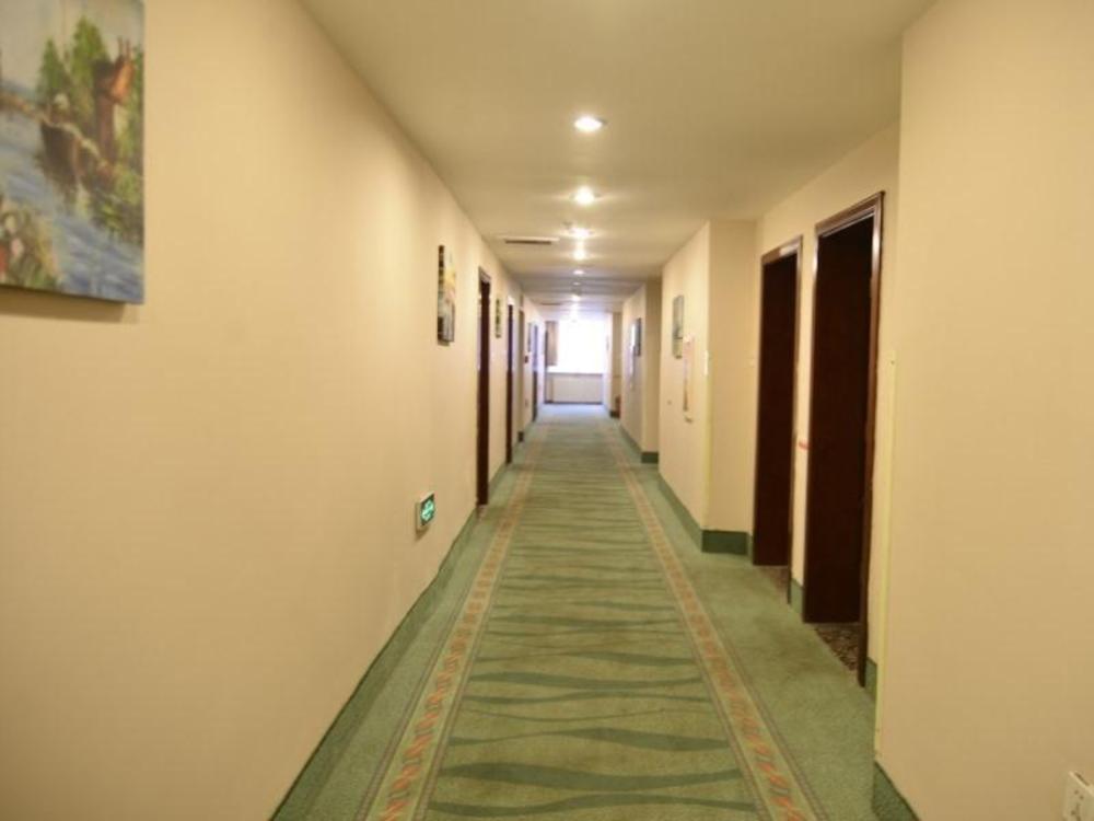 greentree inn urumqi south xinhua road hotel