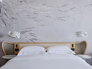 deos mykonos a myconian collection hotel