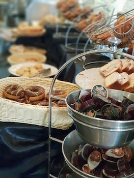 al jawhara gardens hotel