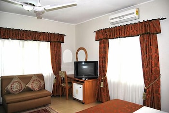 acacia lodge north legon