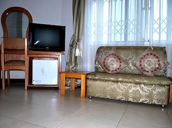 acacia lodge north legon