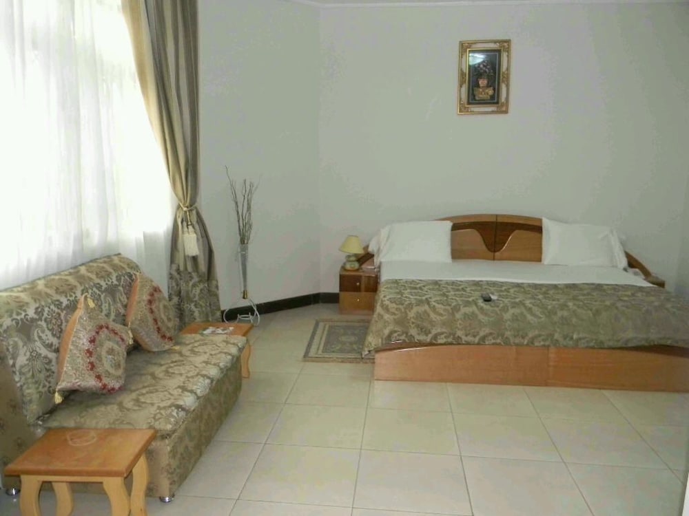 acacia lodge north legon