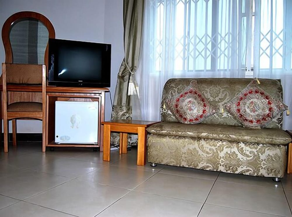 acacia lodge north legon
