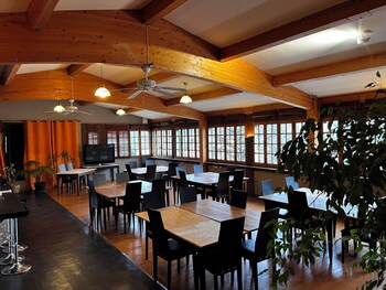 Hotel Restaurant Le Vinois,Caillac>>Cahors,3 star