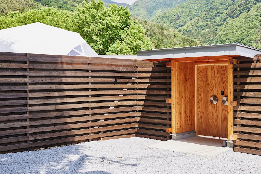 dots by dot glamping suite 001