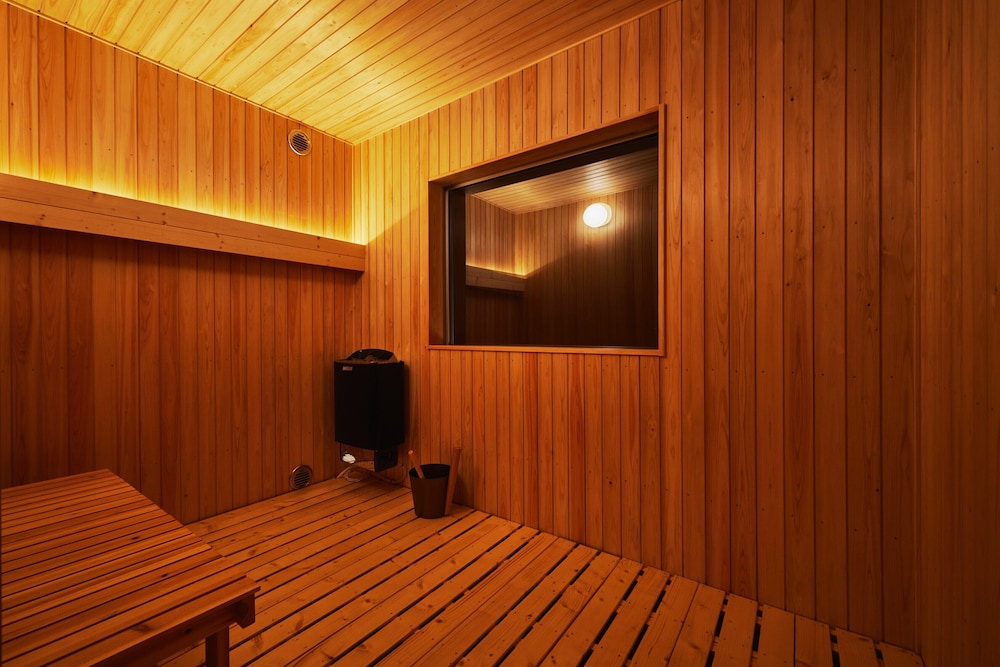 dots by dot glamping suite 001