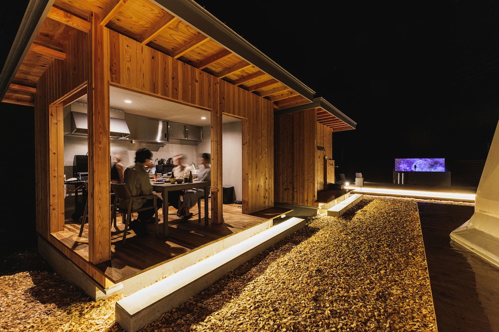 dots by dot glamping suite 001