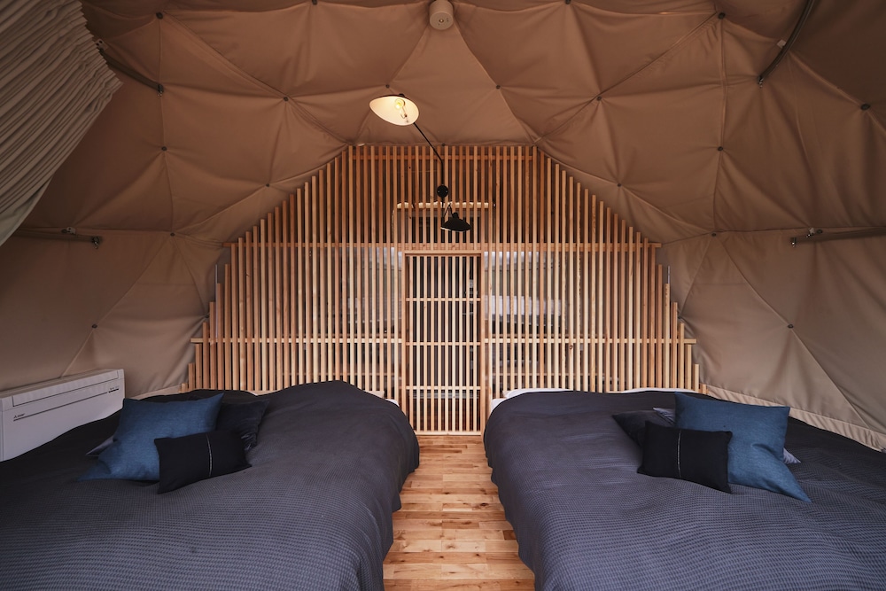 dots by dot glamping suite 001