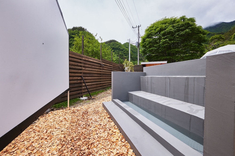 dots by dot glamping suite 001