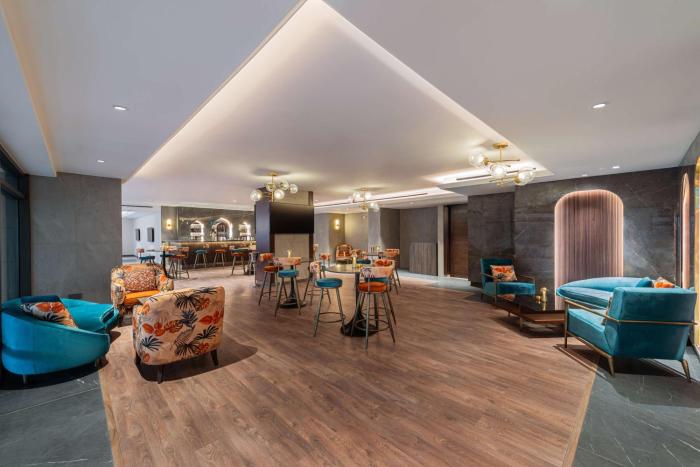 doubletree by hilton amman hotel and residences