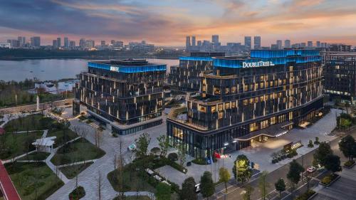 Doubletree By Hilton Chengdu Xinglong Lake,,4 star