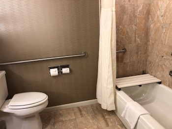 doubletree by hilton akron fairlawn