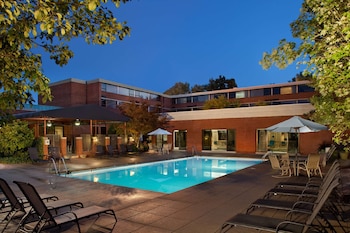 doubletree by hilton akron fairlawn