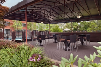 doubletree by hilton akron fairlawn