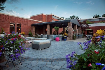 doubletree by hilton akron fairlawn
