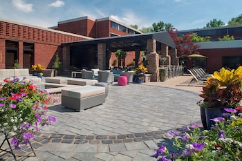 doubletree by hilton akron fairlawn