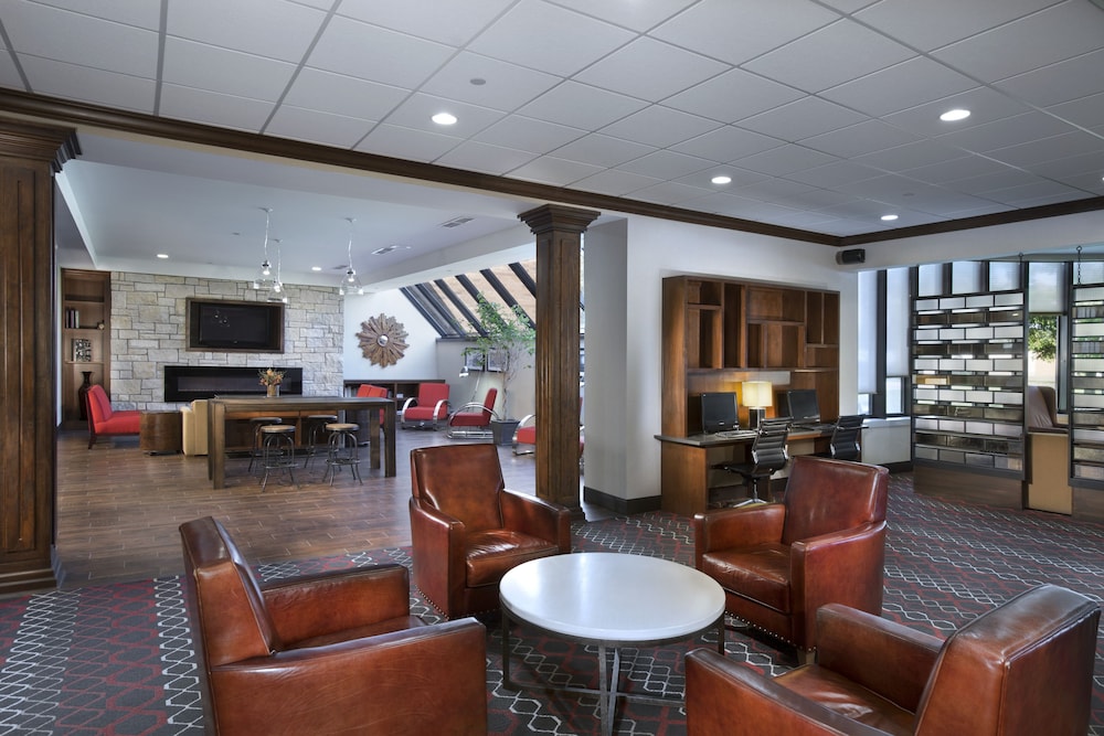 Doubletree By Hilton Manhattan, Ks,,3 star