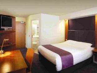Premier Inn Redhill Reigate,Guildford>>Billingshurst,3 star