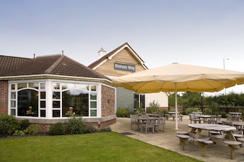 premier inn newark