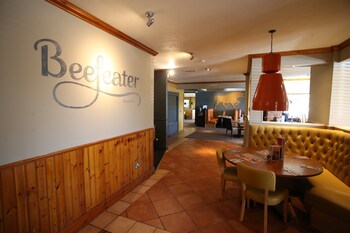 premier inn newark
