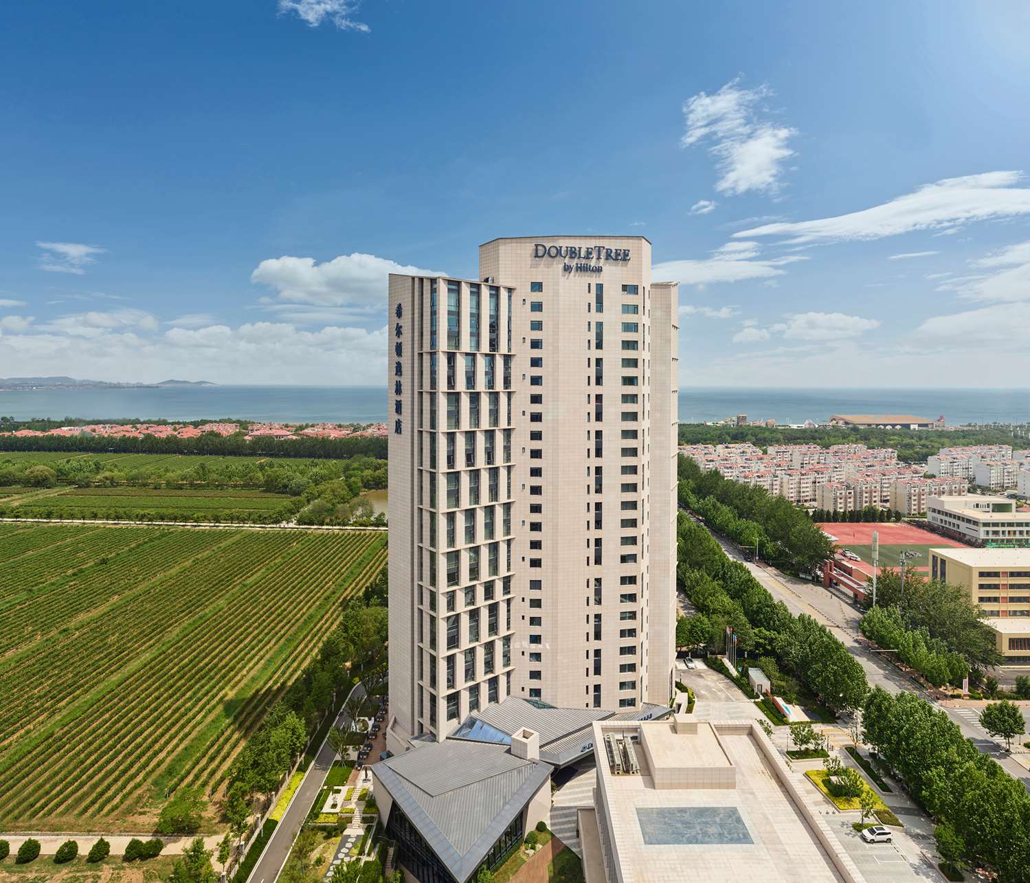 doubletree by hilton yantai golden coast hotel and suites