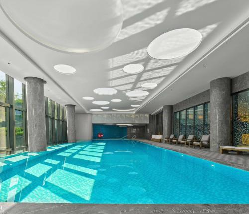 doubletree by hilton yantai golden coast hotel and suites
